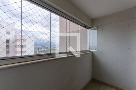 Varanda de apartamento à venda com 3 quartos, 76m² em Heliópolis, Belo Horizonte