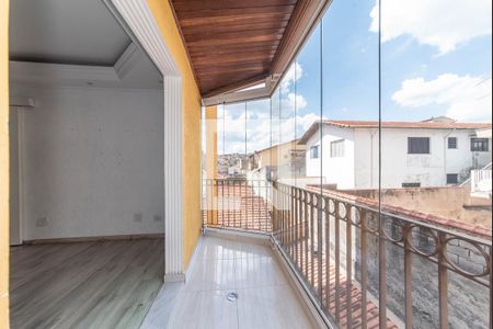 Apartamento para alugar com 100m², 2 quartos e 2 vagas Apartamento para alugar com 100m², 2 quartos e 2 vagasSacada da Sala