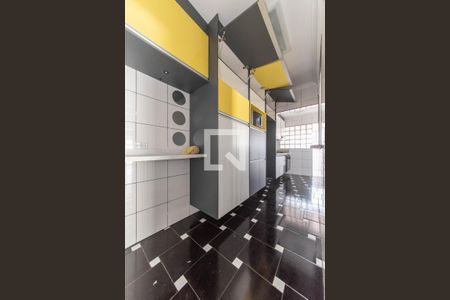 Apartamento para alugar com 100m², 2 quartos e 2 vagas Apartamento para alugar com 100m², 2 quartos e 2 vagasCozinha