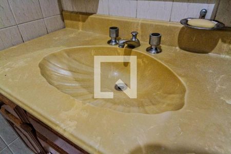 Casa para alugar com 340m², 4 quartos e 8 vagas Casa para alugar com 340m², 4 quartos e 8 vagasBanheiro