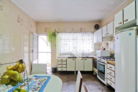 Casa para alugar com 340m², 4 quartos e 8 vagas Casa para alugar com 340m², 4 quartos e 8 vagasCozinha