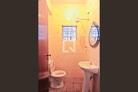 Casa para alugar com 340m², 4 quartos e 8 vagas Casa para alugar com 340m², 4 quartos e 8 vagasBanheiro de Serviço