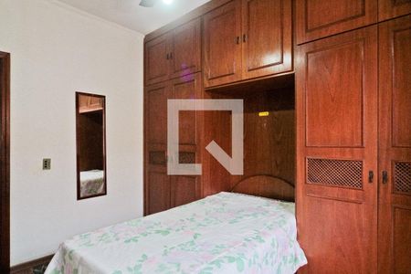 Casa para alugar com 340m², 4 quartos e 8 vagas Casa para alugar com 340m², 4 quartos e 8 vagasQuarto 1