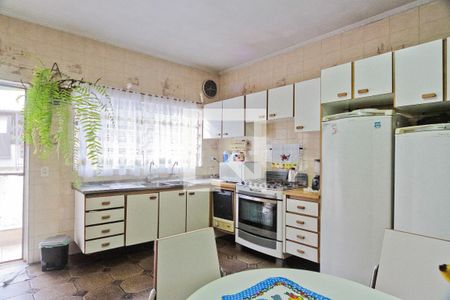 Casa para alugar com 340m², 4 quartos e 8 vagas Casa para alugar com 340m², 4 quartos e 8 vagasCozinha