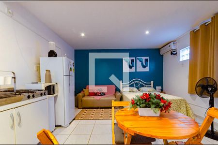 Sala/Quarto de kitnet/studio para alugar com 1 quarto, 26m² em Amaralina, Salvador