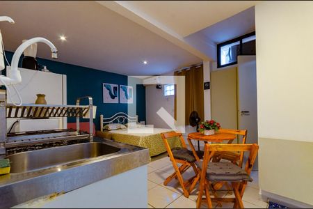 Sala/Quarto de kitnet/studio para alugar com 1 quarto, 26m² em Amaralina, Salvador
