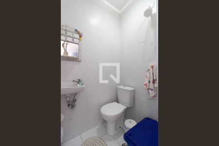 Casa à venda com 80m², 2 quartos e 1 vaga Casa à venda com 80m², 2 quartos e 1 vagaBanheiro de serviço