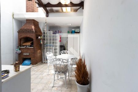 Casa à venda com 80m², 2 quartos e 1 vaga Casa à venda com 80m², 2 quartos e 1 vagaQuintal