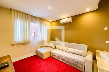 Sala de casa para alugar com 3 quartos, 144m² em Vila Carbone, São Paulo