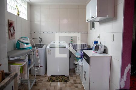 Casa à venda com 100m², 3 quartos e 2 vagasÁrea de Serviço