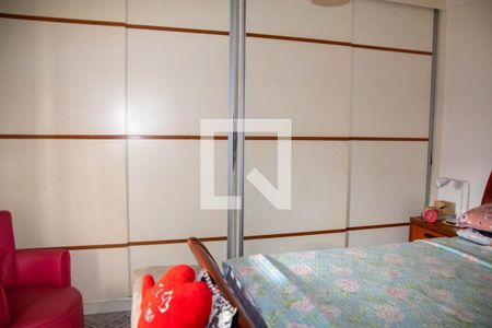 Casa à venda com 100m², 3 quartos e 2 vagasQuarto 2