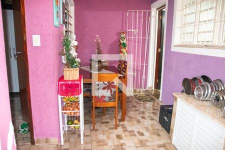 Casa à venda com 100m², 3 quartos e 2 vagasQuintal