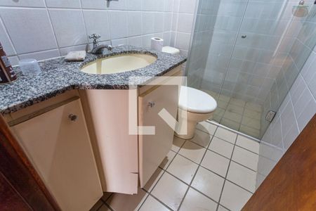 Apartamento à venda com 55m², 2 quartos e 1 vagaArmário do Banheiro Social
