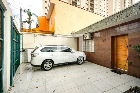 Apartamento à venda com 255m², 3 quartos e 5 vagas Apartamento à venda com 255m², 3 quartos e 5 vagasGaragem 02
