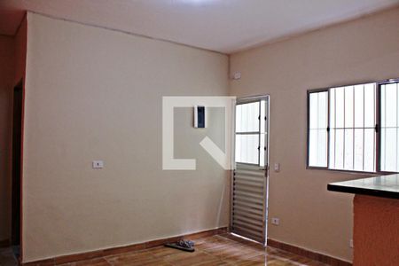 Sala de casa para alugar com 1 quarto, 45m² em Vila Carmosina, São Paulo