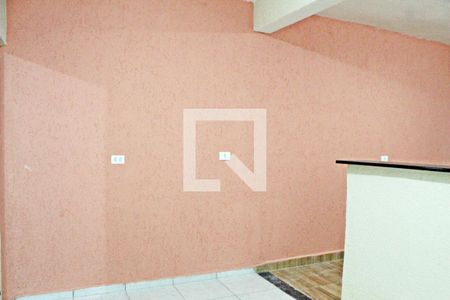 Sala de casa para alugar com 1 quarto, 45m² em Vila Carmosina, São Paulo