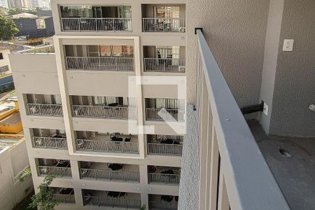 Apartamento à venda com 28m², 1 quarto e sem vaga Apartamento à venda com 28m², 1 quarto e sem vagaVaranda