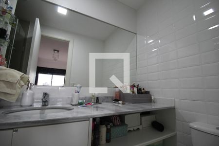 Banheiro de apartamento para alugar com 1 quarto, 54m² em Jardim Botânico, Porto Alegre