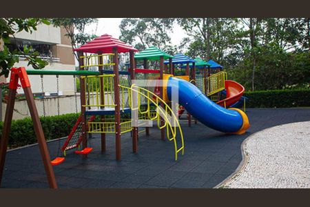 Apartamento à venda com 130m², 3 quartos e 3 vagasÁrea comum - Playground