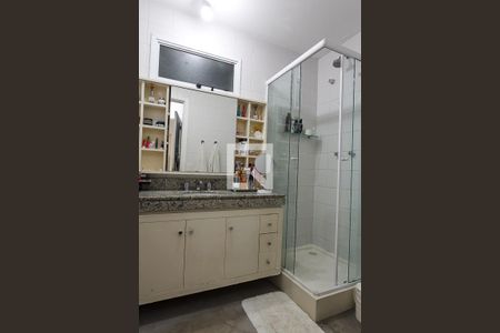 Apartamento à venda com 130m², 3 quartos e 3 vagasBanheiro da Suíte