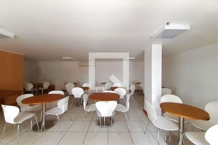 Apartamento para alugar com 52m², 2 quartos e 1 vagaÁrea comum - Salão de festas