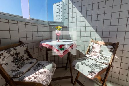 Detalhe da varanda de apartamento para alugar com 2 quartos, 65m² em Guilhermina, Praia Grande