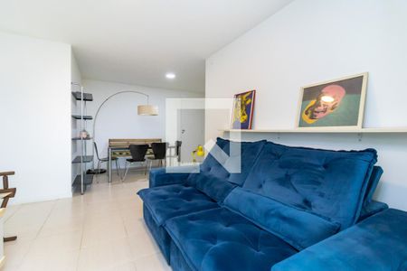 Sala de apartamento para alugar com 2 quartos, 65m² em Barra da Tijuca, Rio de Janeiro