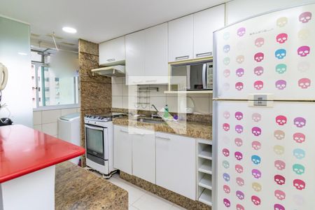 Apartamento para alugar com 65m², 2 quartos e 1 vaga Apartamento para alugar com 65m², 2 quartos e 1 vagaCozinha