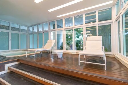 Apartamento para alugar com 65m², 2 quartos e 1 vaga Apartamento para alugar com 65m², 2 quartos e 1 vagaComum - Spa