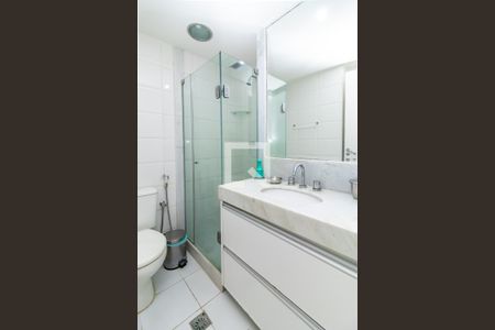 Apartamento para alugar com 65m², 2 quartos e 1 vaga Apartamento para alugar com 65m², 2 quartos e 1 vagaBanheiro Social