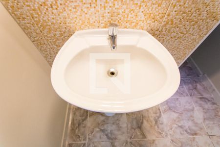 Casa à venda com 173m², 2 quartos e 2 vagasBanheiro