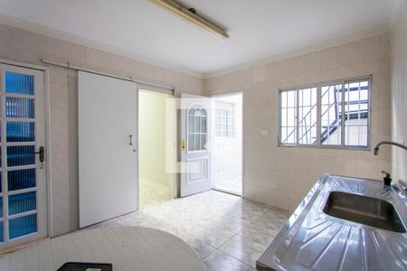 Casa à venda com 173m², 2 quartos e 2 vagasCozinha