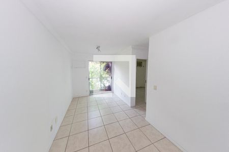 Sala de apartamento para alugar com 2 quartos, 52m² em Vila Valqueire, Rio de Janeiro