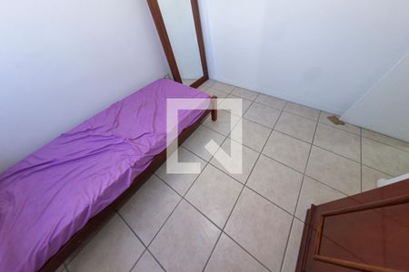 Quarto 1 de apartamento para alugar com 2 quartos, 52m² em Vila Valqueire, Rio de Janeiro