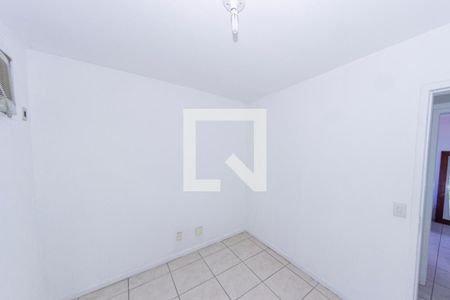 Quarto 2 de apartamento para alugar com 2 quartos, 52m² em Vila Valqueire, Rio de Janeiro