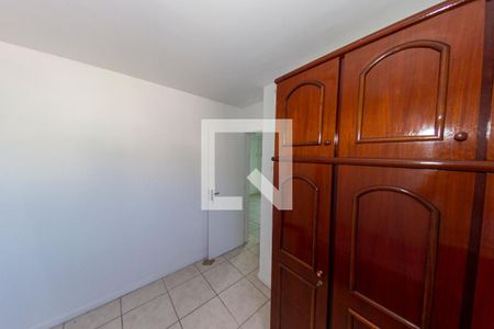 Quarto 1 de apartamento para alugar com 2 quartos, 52m² em Vila Valqueire, Rio de Janeiro