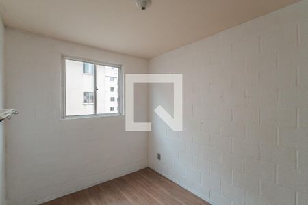 Quarto 1 de apartamento para alugar com 2 quartos, 40m² em Mário Quintana, Porto Alegre