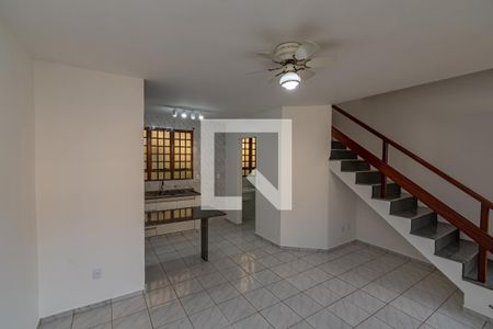 Sala de Estar/jantar de casa de condomínio para alugar com 2 quartos, 60m² em Residencial Burato, Campinas