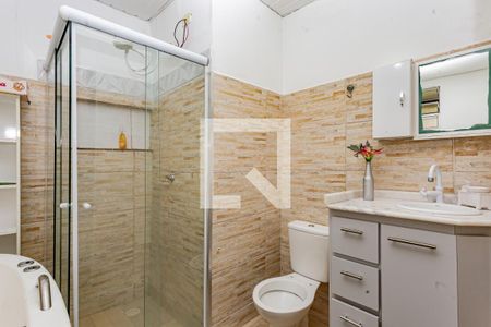 Banheiro da Suíte de casa para alugar com 3 quartos, 210m² em Jardim Santa Emília, São Paulo