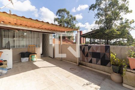 Casa à venda com 210m², 3 quartos e 2 vagas Casa à venda com 210m², 3 quartos e 2 vagasVaranda