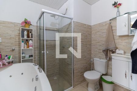 Casa à venda com 210m², 3 quartos e 2 vagas Casa à venda com 210m², 3 quartos e 2 vagasBanheiro da Suíte