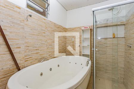 Banheiro da Suíte de casa para alugar com 3 quartos, 210m² em Jardim Santa Emília, São Paulo