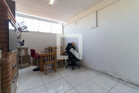 Casa à venda com 210m², 3 quartos e 2 vagas Casa à venda com 210m², 3 quartos e 2 vagasÁrea da Churrasqueira