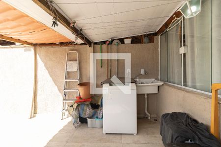 Casa à venda com 210m², 3 quartos e 2 vagas Casa à venda com 210m², 3 quartos e 2 vagasLavanderia