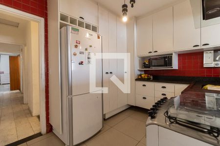 Casa à venda com 210m², 3 quartos e 2 vagas Casa à venda com 210m², 3 quartos e 2 vagasCozinha