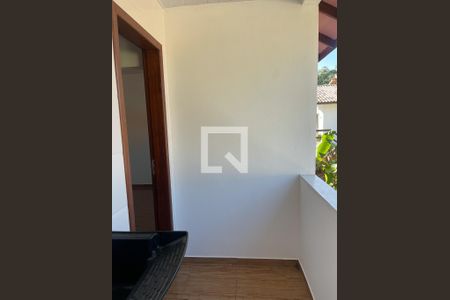 SACADA/AREA DE LAVAR NA PARTE DE TRÁS de casa para alugar com 1 quarto, 42m² em São João do Rio Vermelho , Florianópolis