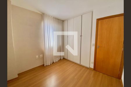 Quarto 2 de apartamento à venda com 4 quartos, 121m² em Buritis, Belo Horizonte