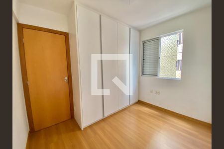 Quarto 1 de apartamento à venda com 4 quartos, 121m² em Buritis, Belo Horizonte