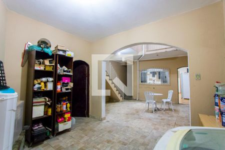 Casa à venda com 150m², 2 quartos e 2 vagasÁrea de serviço