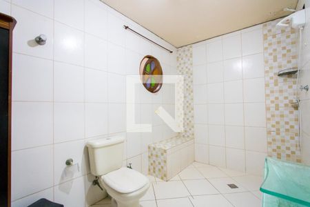 Casa à venda com 150m², 2 quartos e 2 vagasBanheiro do quarto 1